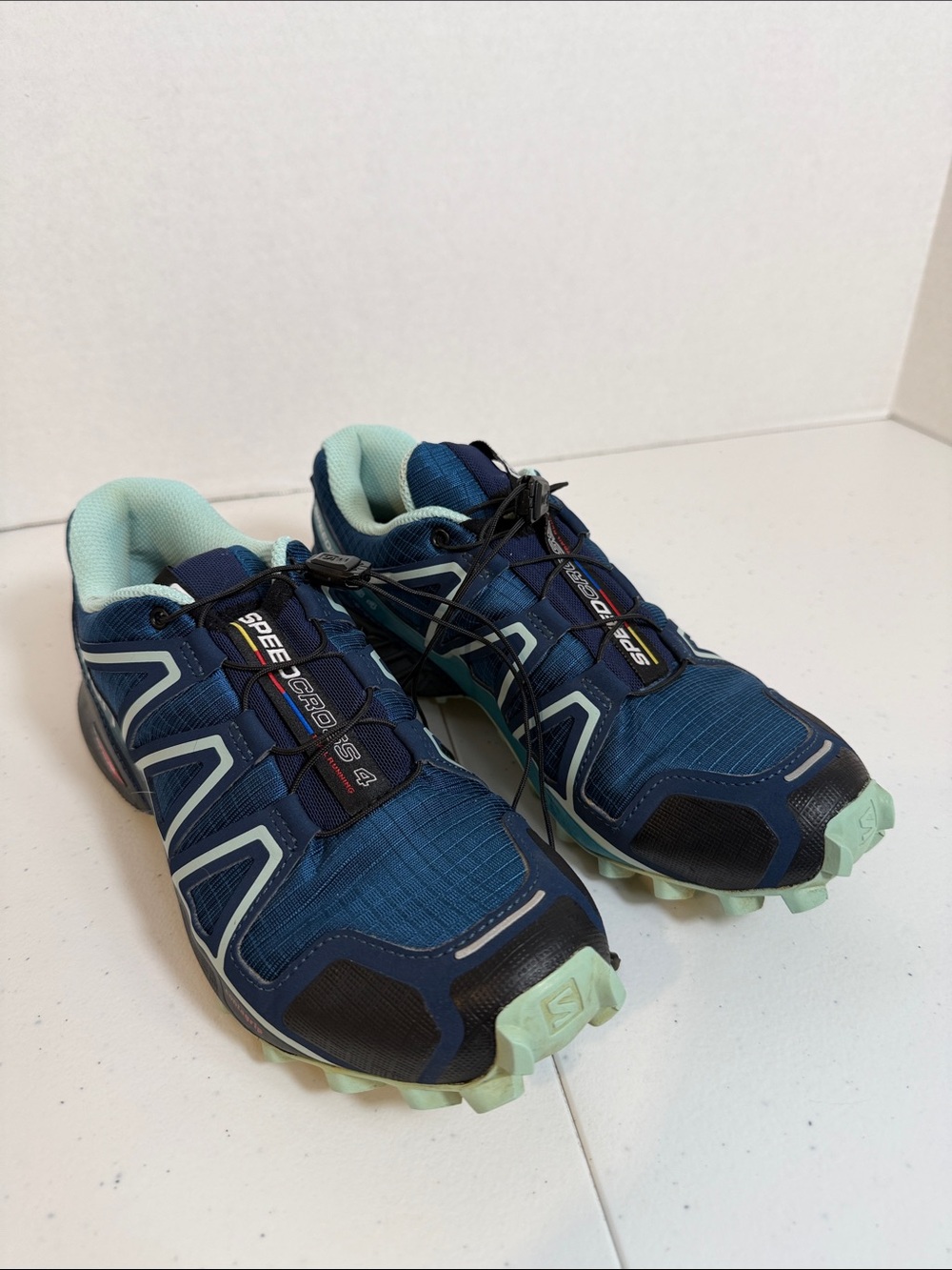Salomon Speedcross 4 trail running shoes